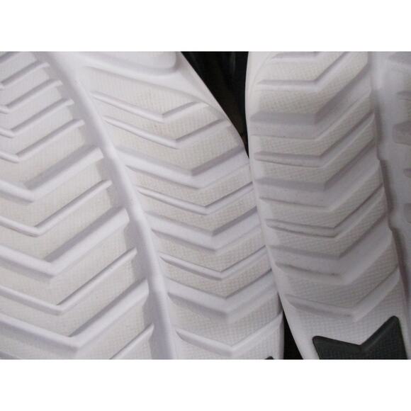 USED Saucony Women's Kinvara 12, black/silver - size 11 - Picture 7 of 10